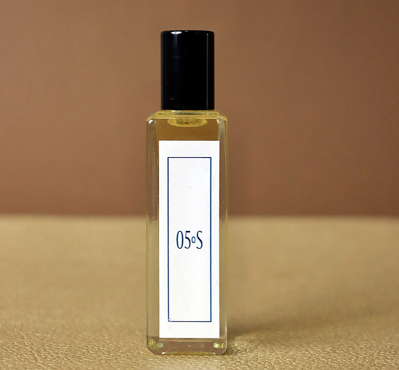 No Name No Logo Just No 05° Scent inspired by Portrait of a Lady