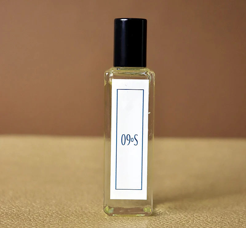 No Name No Logo Just No 09° Scent inspired by the power of Ombre Leather