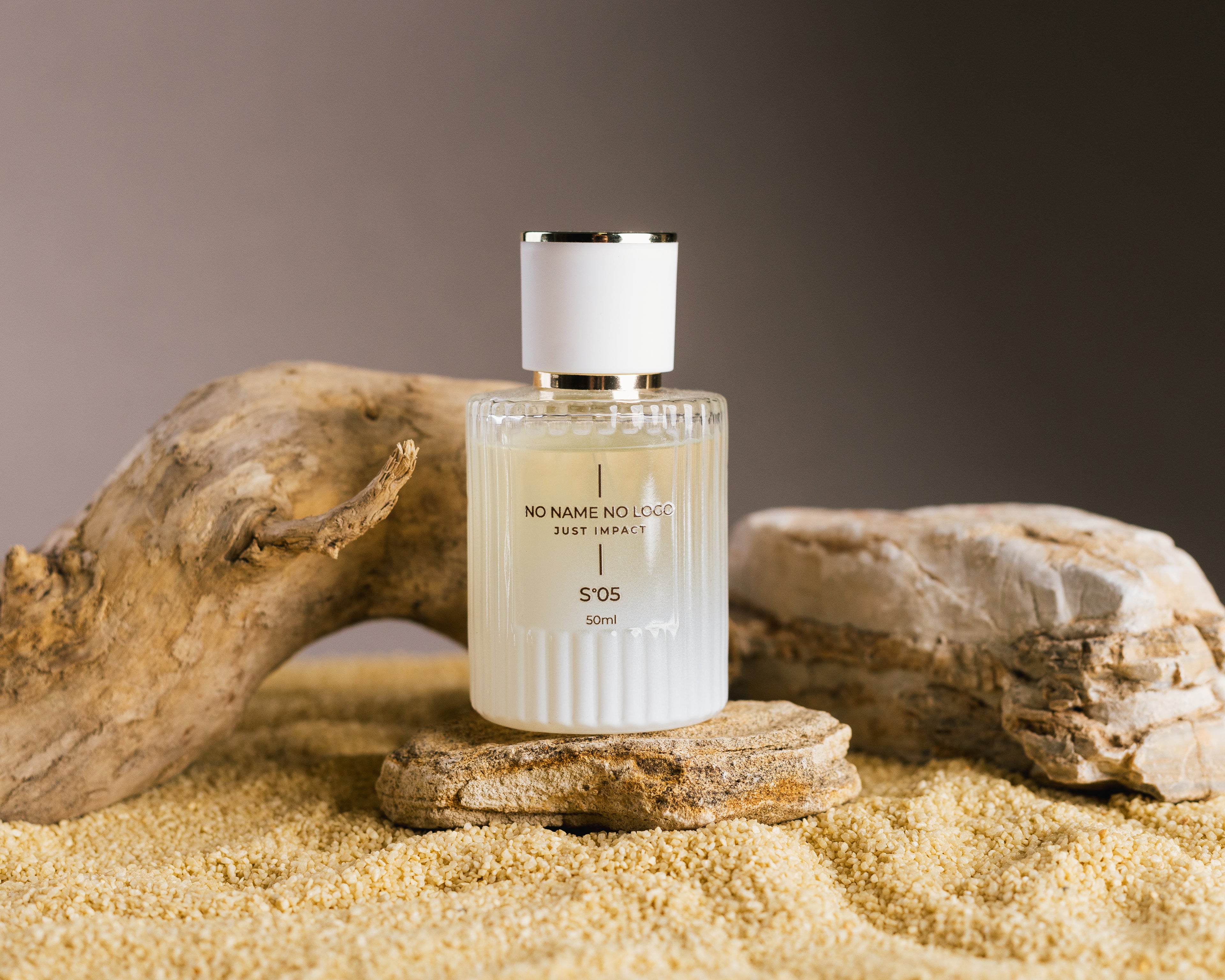 05°Scent  - Deep roses, dark berries, warm spice perfume