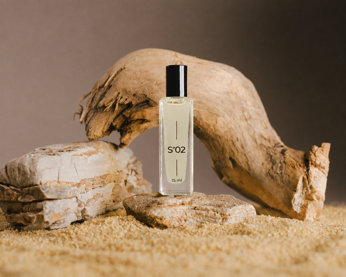S°02 15 ml perfume oil bottle, with sea salt, citrus and fruity notes